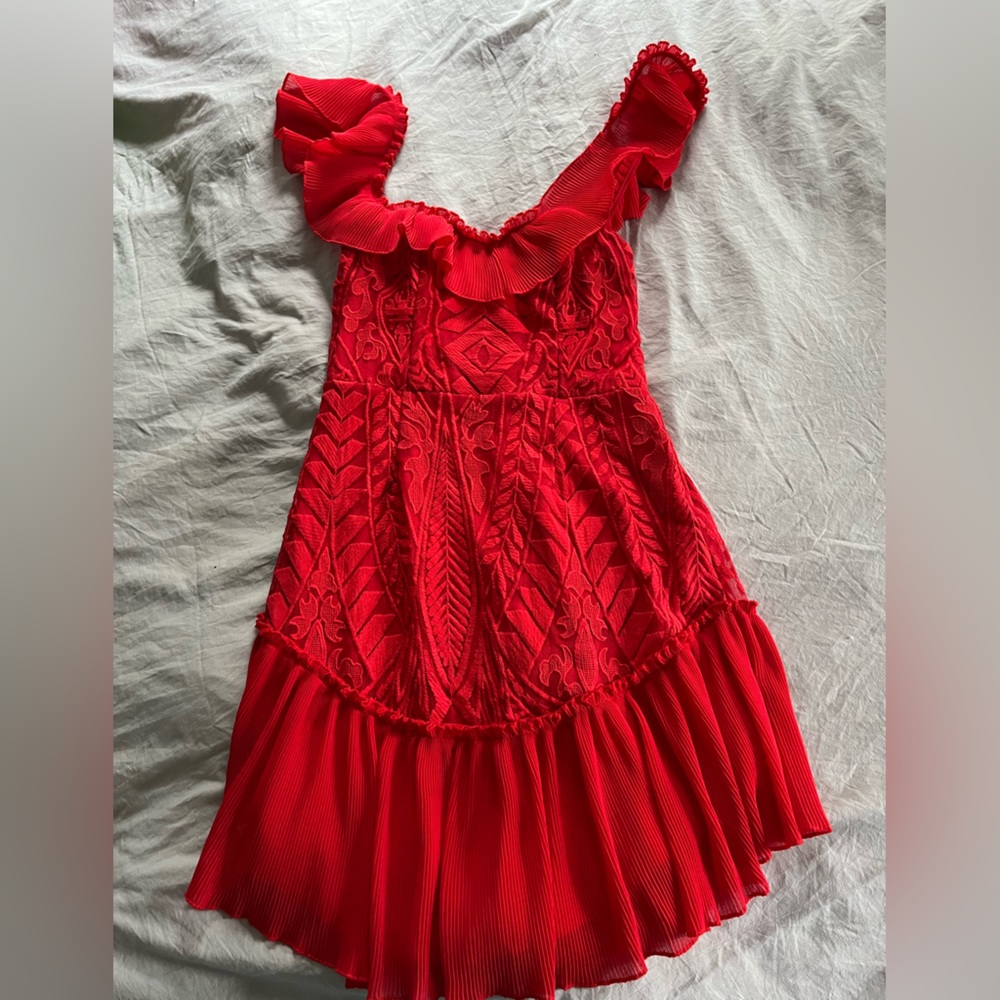 Flirty red dress from Selfie Leslie!